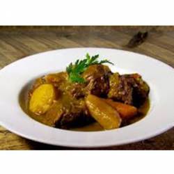 PIECE DE BUF BRAISEE PIQUEE A L\\\'AIL