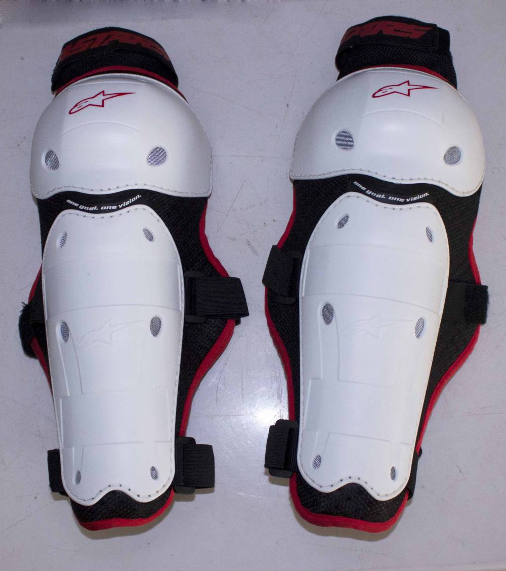 GENOUILLERE ALPINESTARS A-LINE KNEE/SHIN GUARD BLACK WHITE
