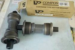 BOITIER PEDALIER COMOPN 68/113